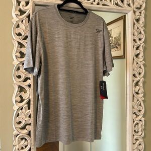 Reebok men’s short sleeve athletic tee NWT